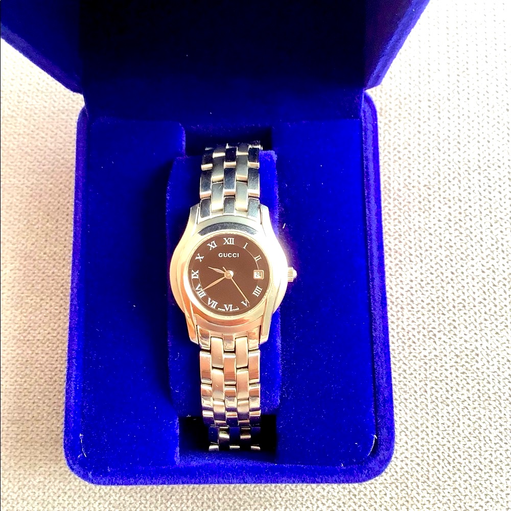 Ladies Gucci 5500l Stainless Steel Watch